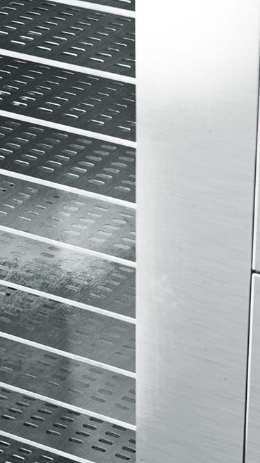 Close up cryogenic batch freezer